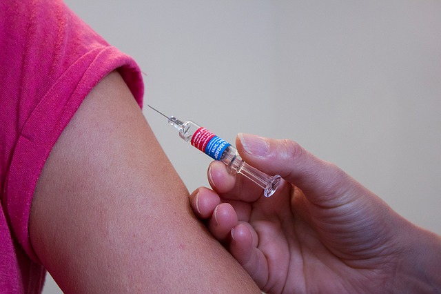 očkování do paže
